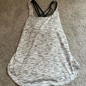 Lululemon tank top with built in sports bra size 6